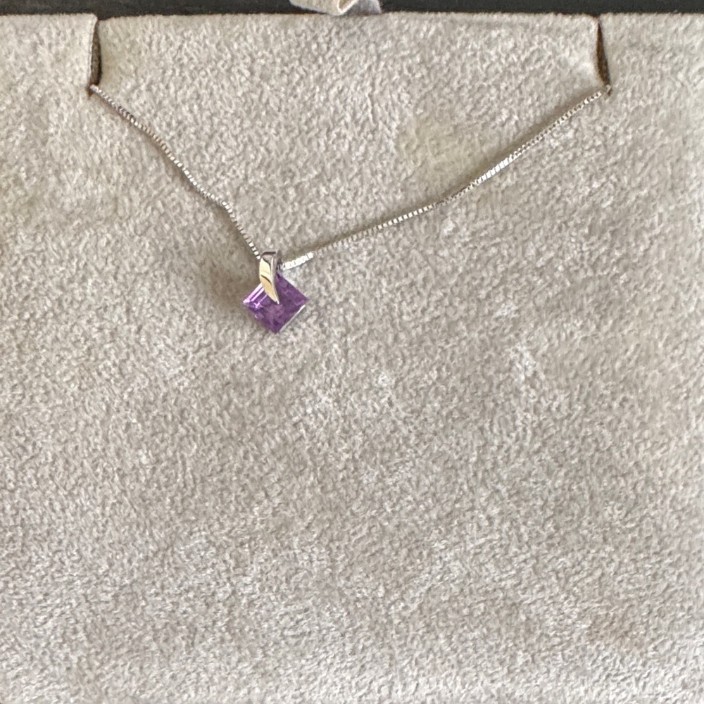 Elegant Silver and Amethyst Pendant Necklace